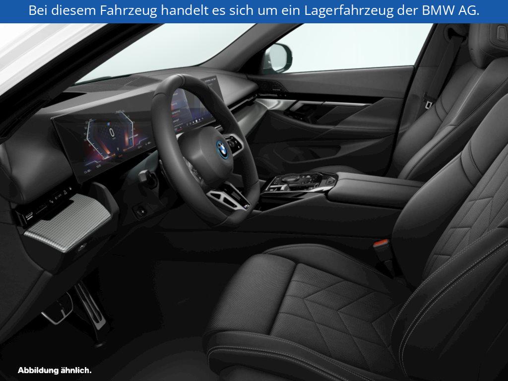 Fahrzeugabbildung BMW i5 eDrive40 Touring