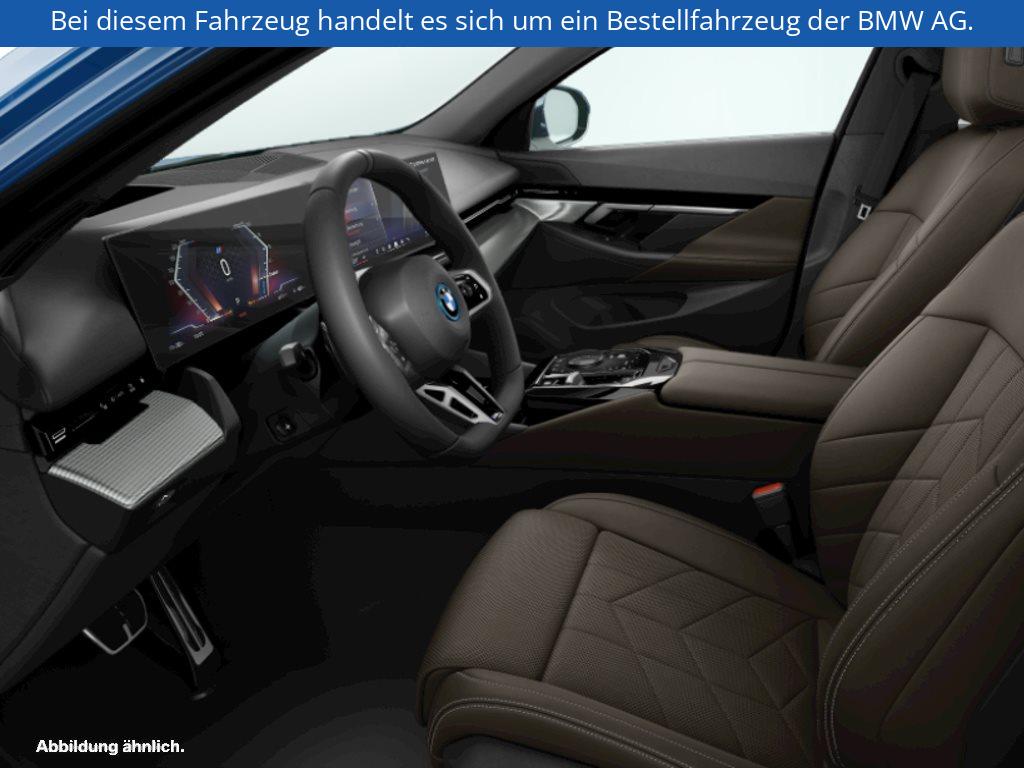 Fahrzeugabbildung BMW i5 eDrive40 Touring