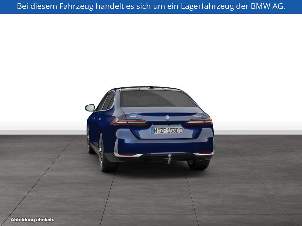 Fahrzeugabbildung BMW 550e xDrive Limousine