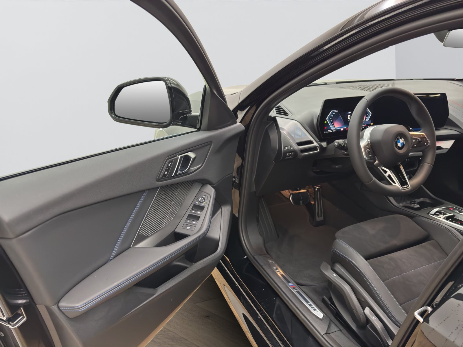 Fahrzeugabbildung BMW 120 [M Sport, Navi, 19 LMR, RFK, SHZ, LED] DAB