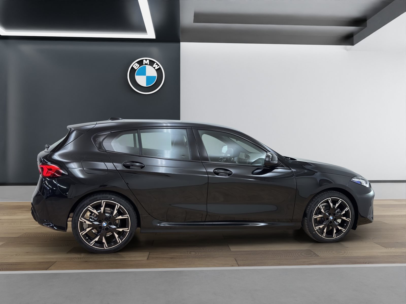 Fahrzeugabbildung BMW 120 [M Sport, Navi, 19 LMR, RFK, SHZ, LED] DAB