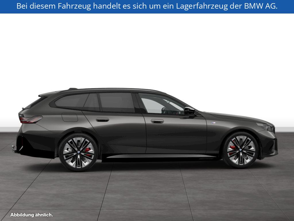 Fahrzeugabbildung BMW i5 M60 xDrive Touring