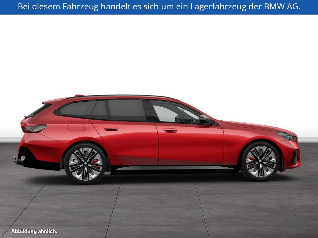 Fahrzeugabbildung BMW 550e xDrive Touring