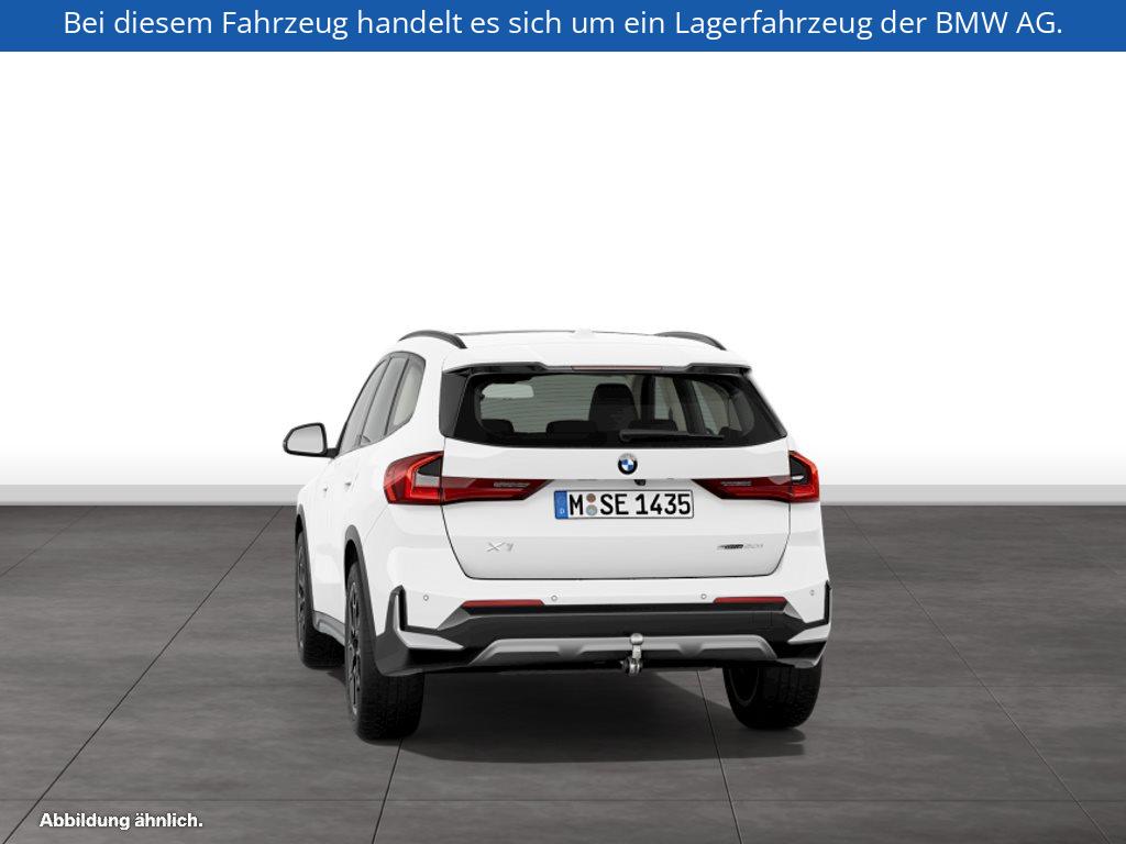Fahrzeugabbildung BMW X1 sDrive20i
