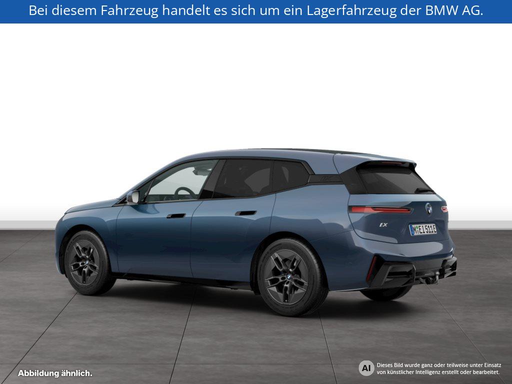 Fahrzeugabbildung BMW iX xDrive45