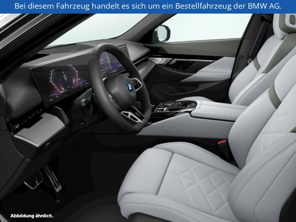 Fahrzeugabbildung BMW i5 eDrive40 Limousine