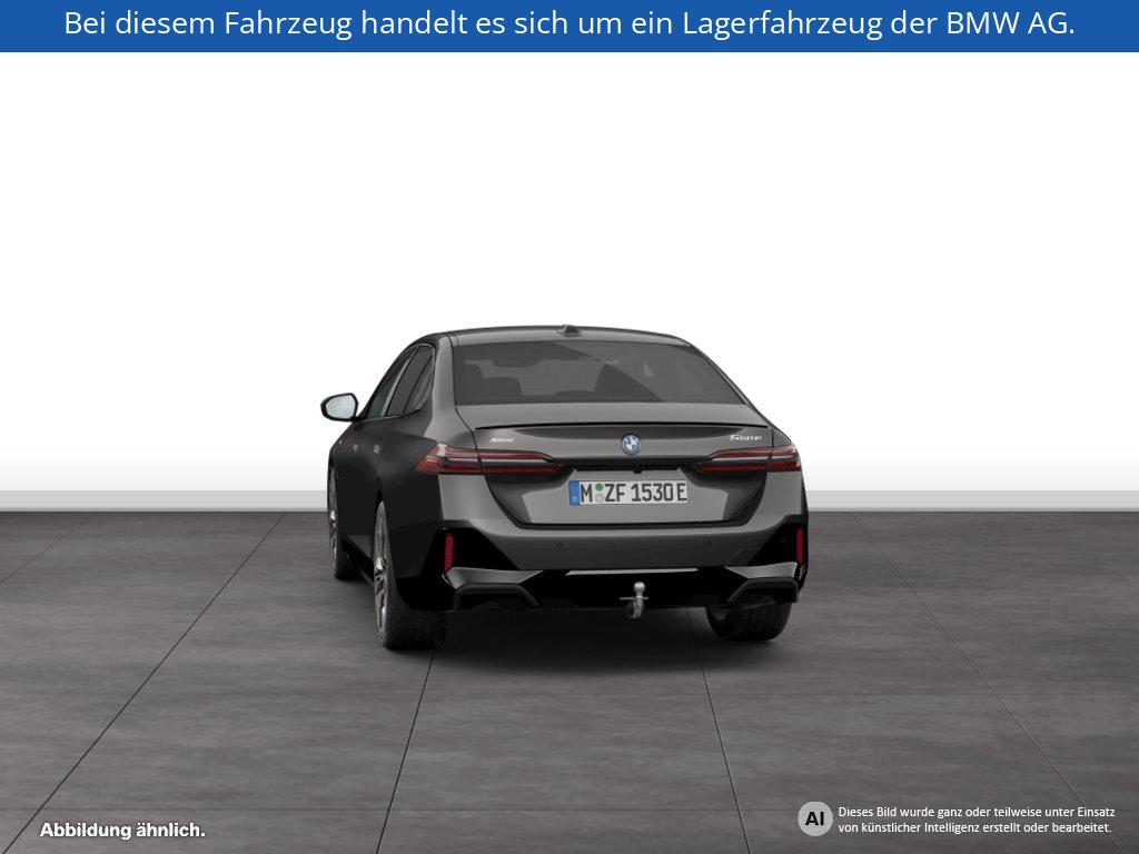 Fahrzeugabbildung BMW 550e xDrive Limousine