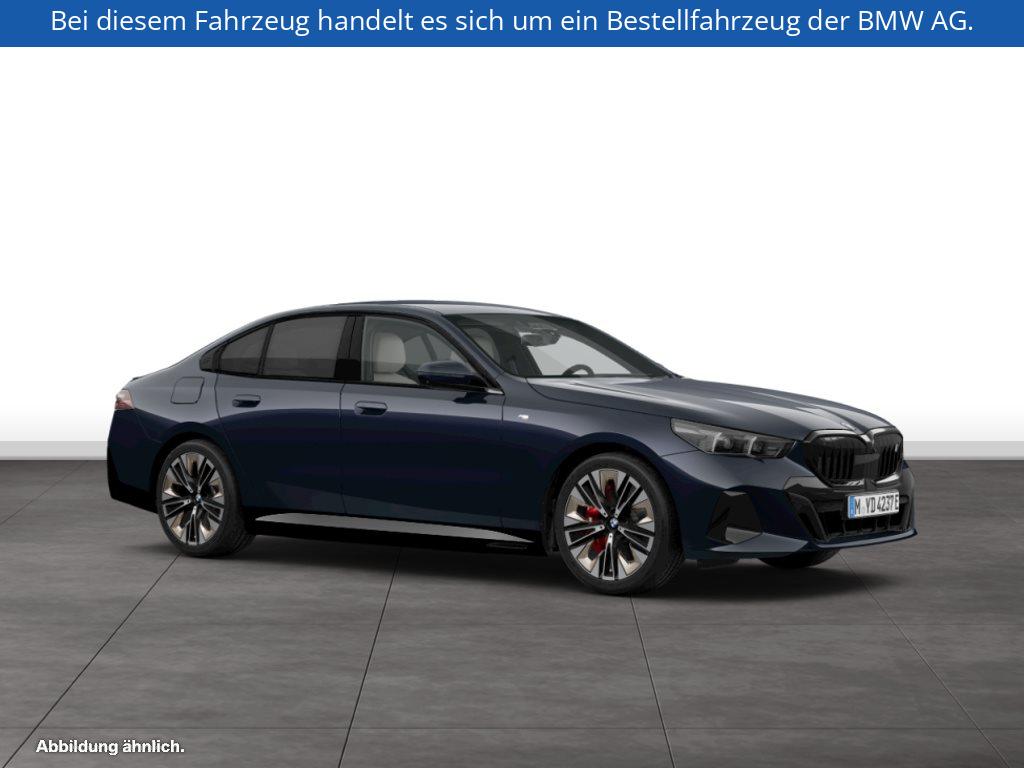 Fahrzeugabbildung BMW i5 eDrive40 Limousine