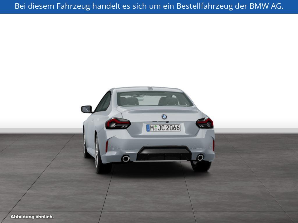 Fahrzeugabbildung BMW 218i Coupé