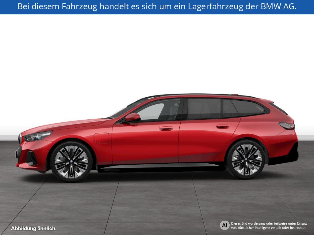 Fahrzeugabbildung BMW 550e xDrive Touring