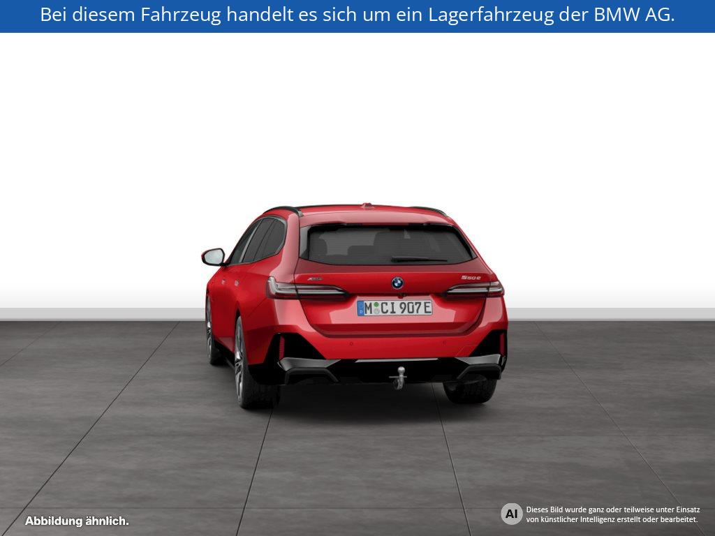 Fahrzeugabbildung BMW 550e xDrive Touring