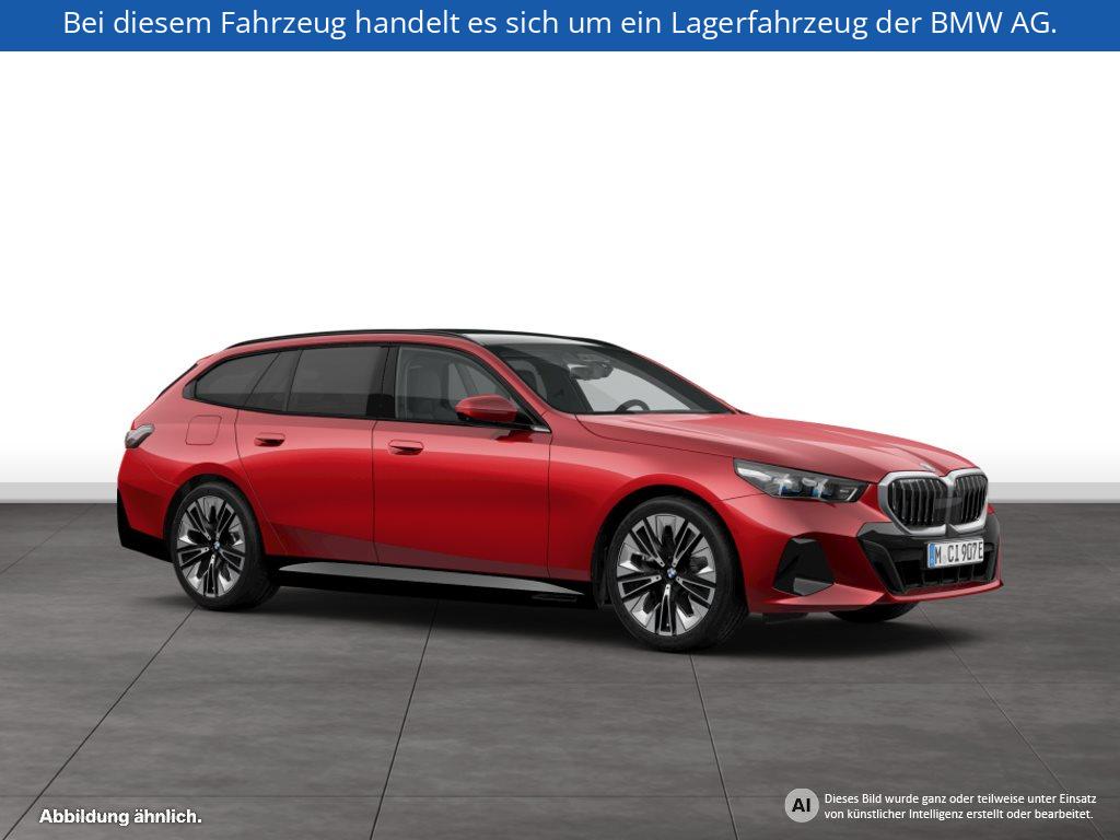 Fahrzeugabbildung BMW 550e xDrive Touring