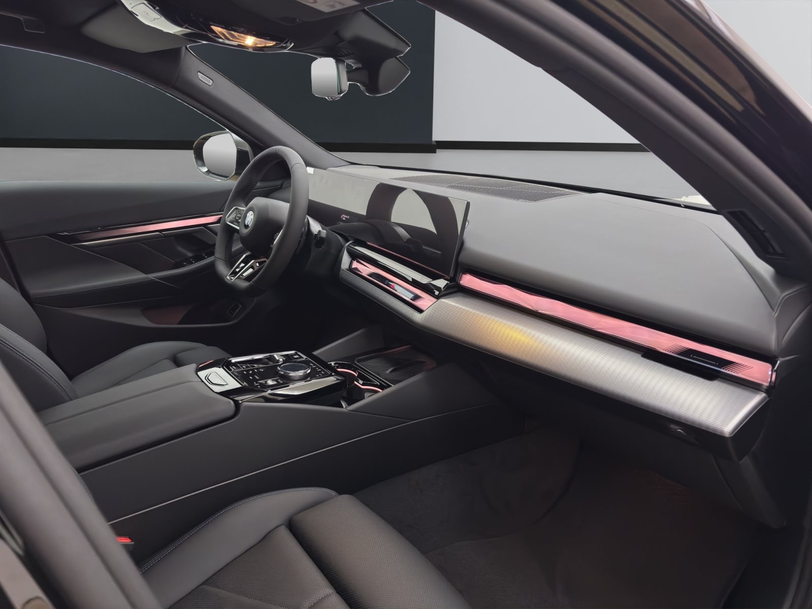 Fahrzeugabbildung BMW 520d Touring [M Sport, AHK, ACC, RFK, h&k Sound]