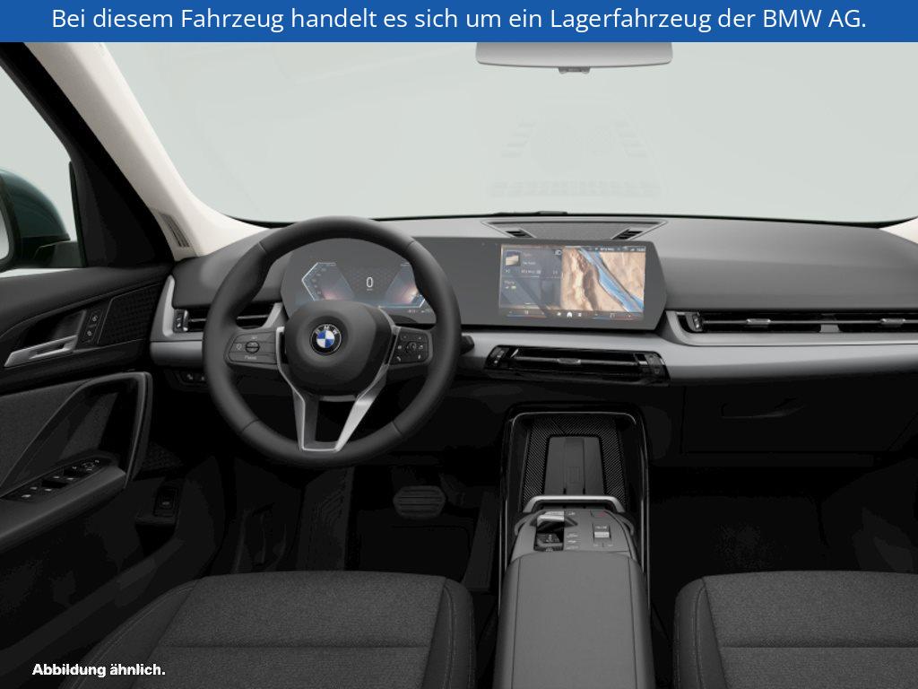 Fahrzeugabbildung BMW X1 sDrive20i