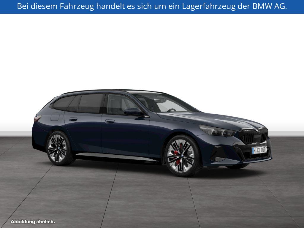 Fahrzeugabbildung BMW 550e xDrive Touring