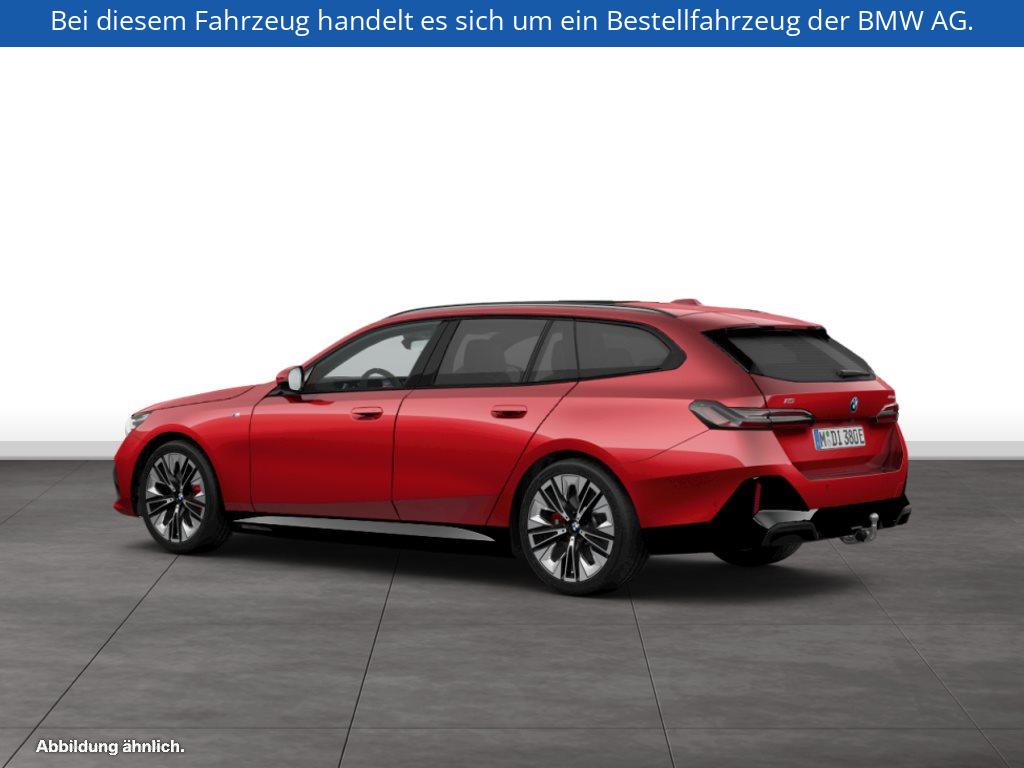Fahrzeugabbildung BMW i5 eDrive40 Touring