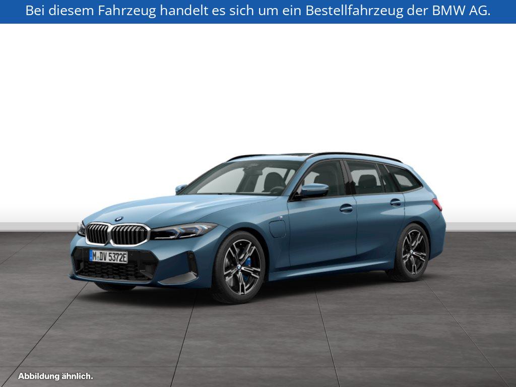 BMW 330e Touring