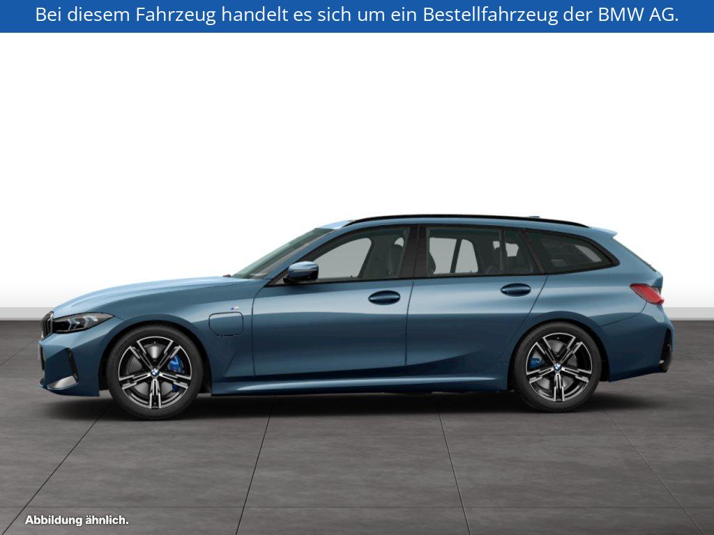 Fahrzeugabbildung BMW 330e Touring