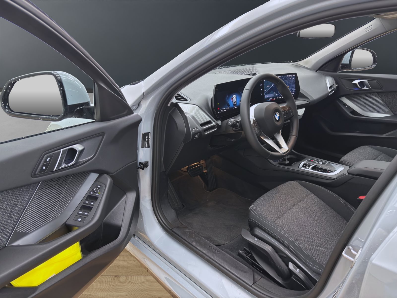 Fahrzeugabbildung BMW 120 5-Türer [M Sport, Navi, RFK, SHZ, DAB+]