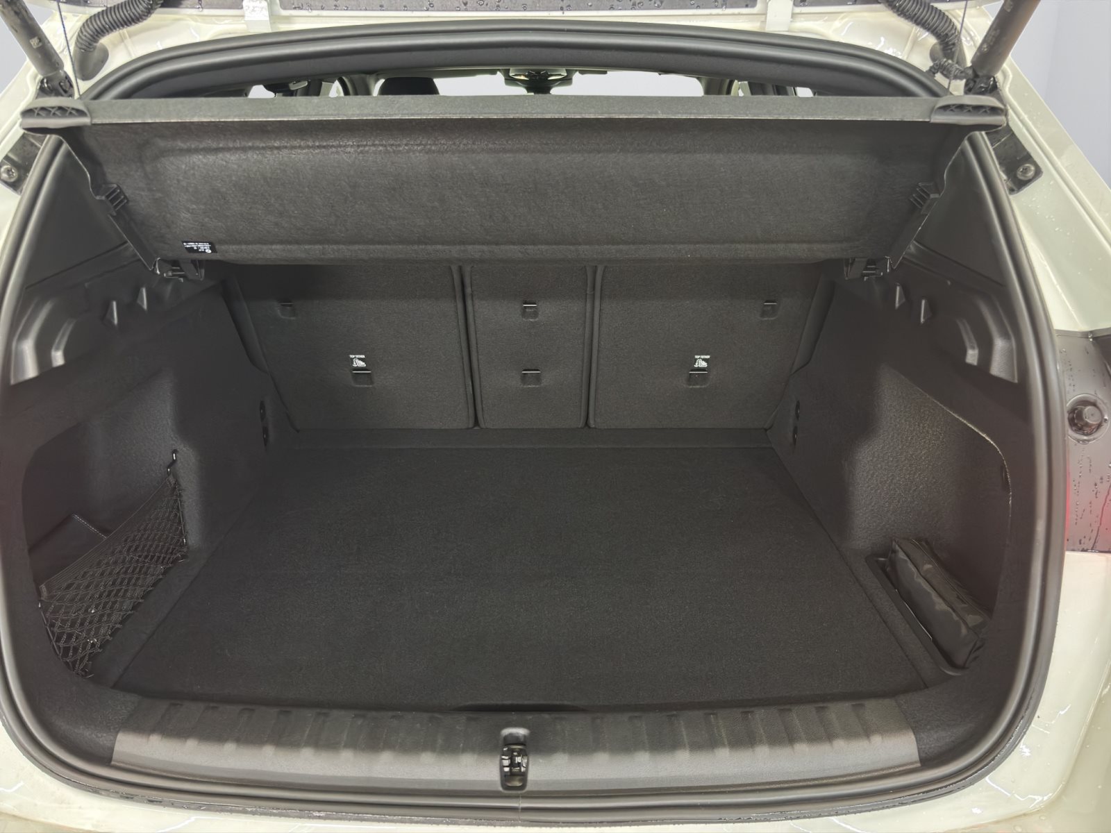 Fahrzeugabbildung BMW X1 sDrive20d [M Sport, AHK, ACC, RFK, 18 LMR]