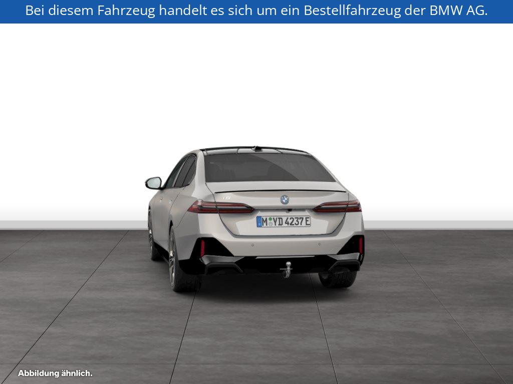 Fahrzeugabbildung BMW i5 xDrive40 Limousine