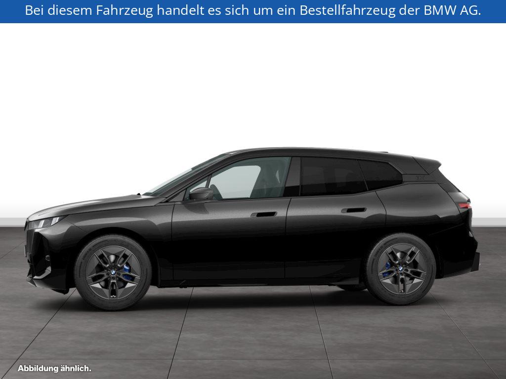 Fahrzeugabbildung BMW iX xDrive45