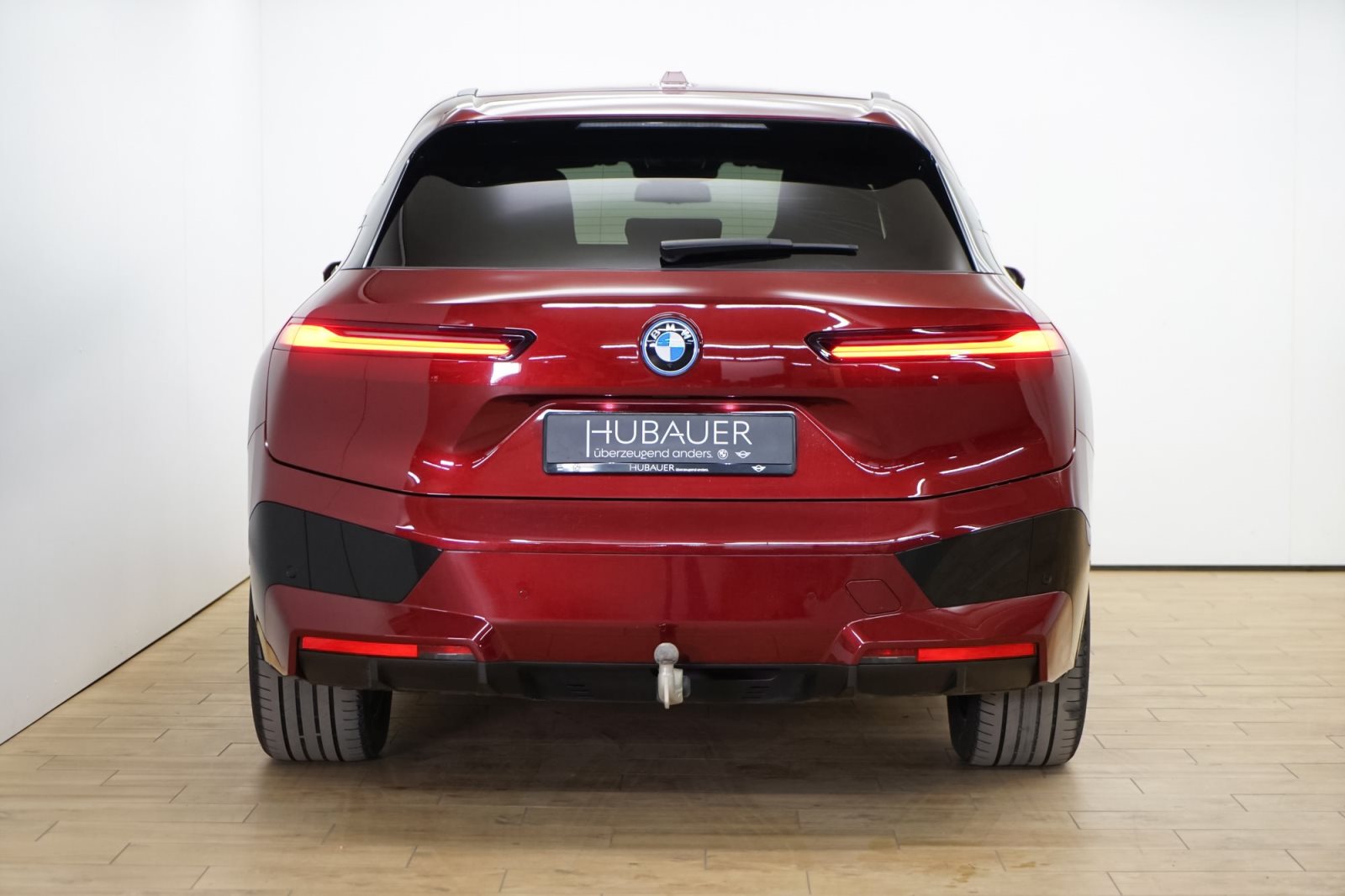 Fahrzeugabbildung BMW iX xDrive40 [DA Prof., Laser, HK Sound, AHK]