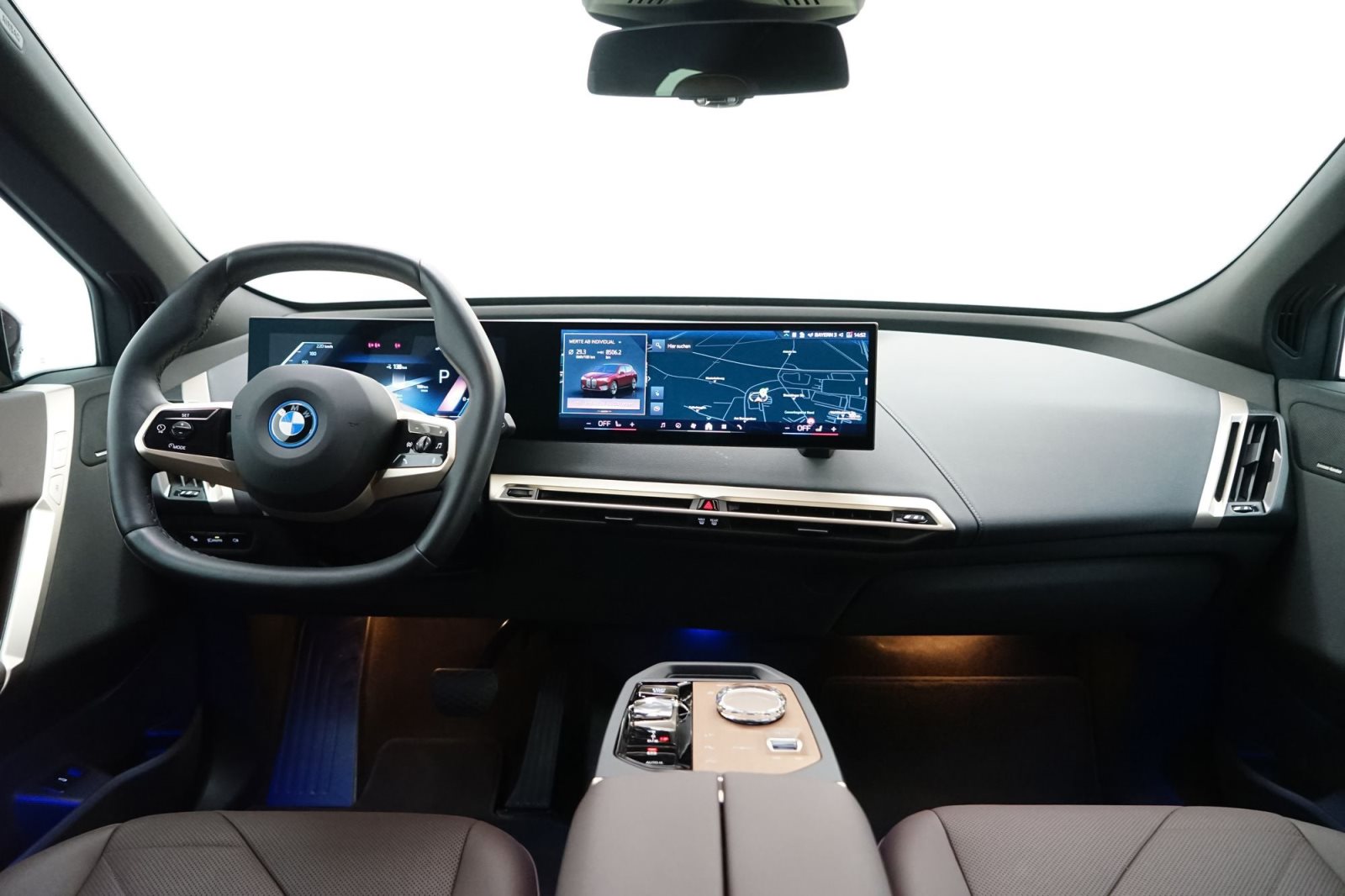 Fahrzeugabbildung BMW iX xDrive40 [DA Prof., Laser, HK Sound, AHK]