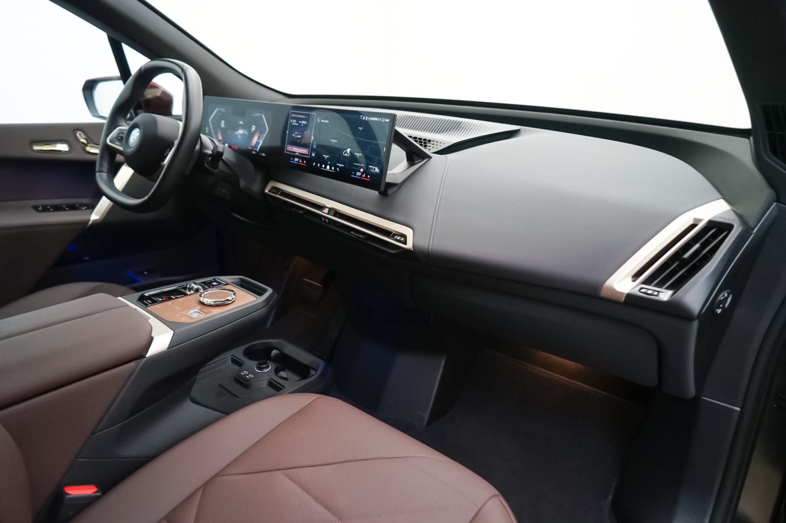 Fahrzeugabbildung BMW iX xDrive40 [DA Prof., Laser, HK Sound, AHK]
