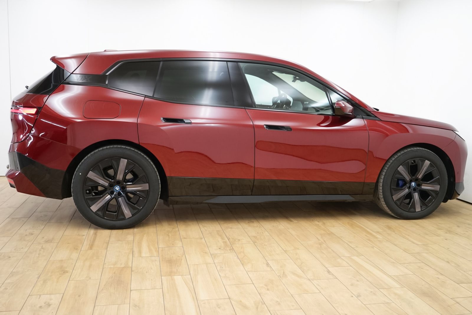 Fahrzeugabbildung BMW iX xDrive40 [DA Prof., Laser, HK Sound, AHK]