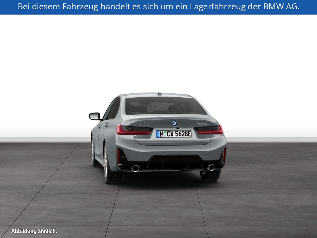Fahrzeugabbildung BMW 330e xDrive Limousine