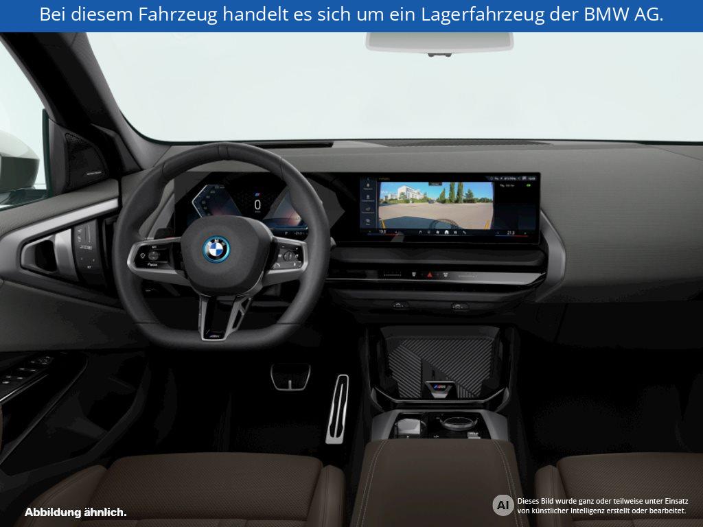 Fahrzeugabbildung BMW X3 30e xDrive