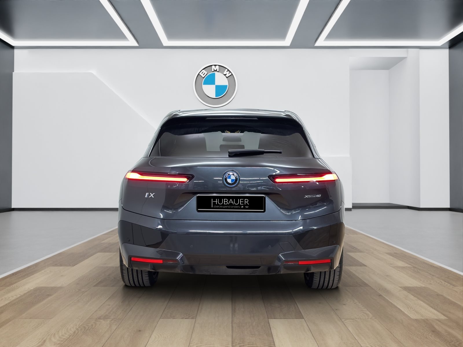 Fahrzeugabbildung BMW iX xDrive40 [Sportpaket, Laser, HK Sound, 360°]