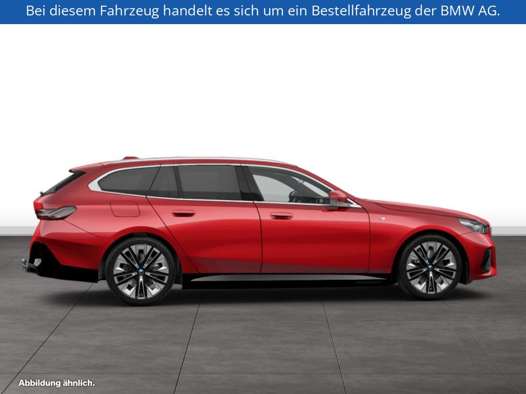 Fahrzeugabbildung BMW i5 eDrive40 Touring