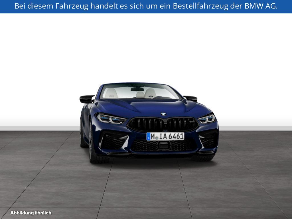 Fahrzeugabbildung BMW M8 Cabrio