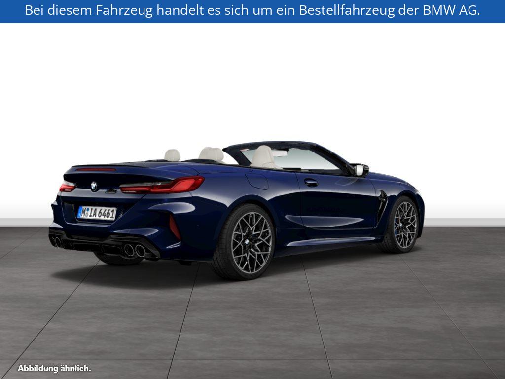 Fahrzeugabbildung BMW M8 Cabrio