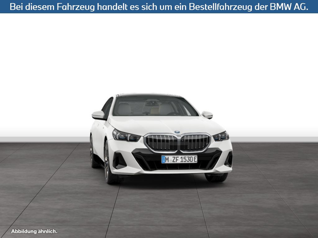 Fahrzeugabbildung BMW 550e xDrive Limousine