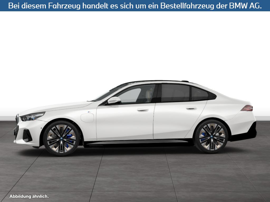Fahrzeugabbildung BMW 550e xDrive Limousine