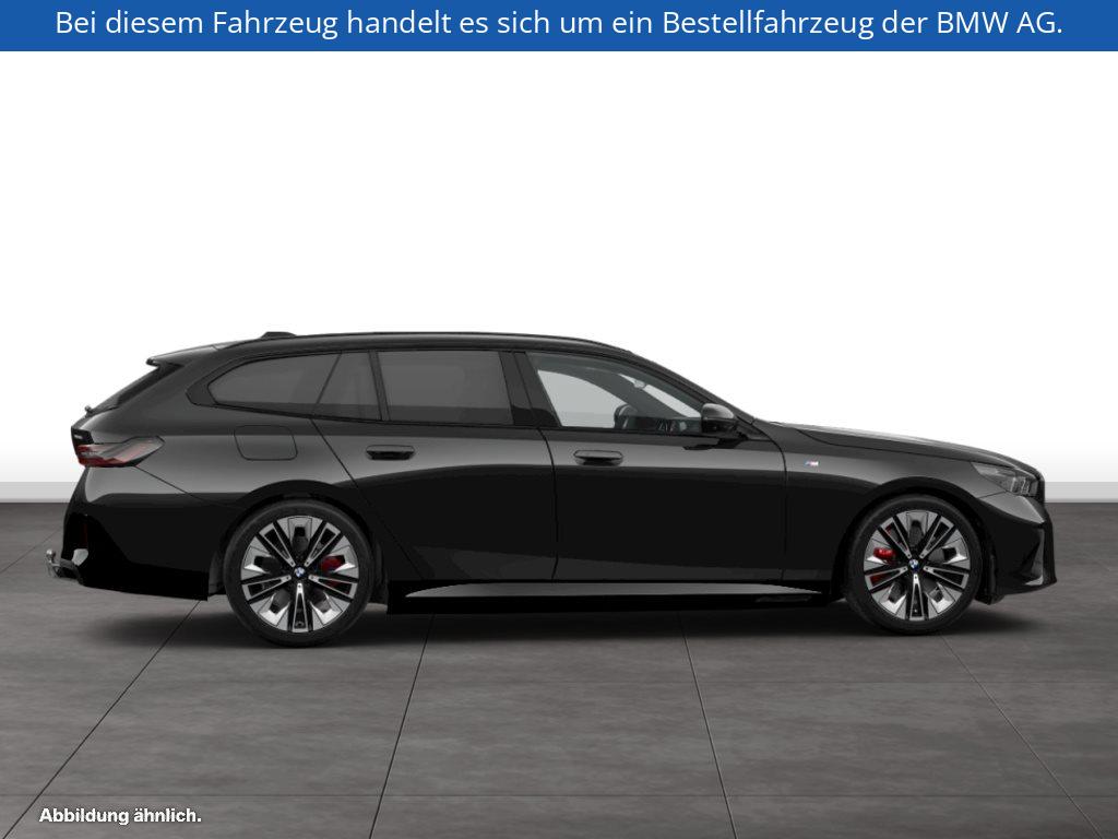 Fahrzeugabbildung BMW i5 eDrive40 Touring