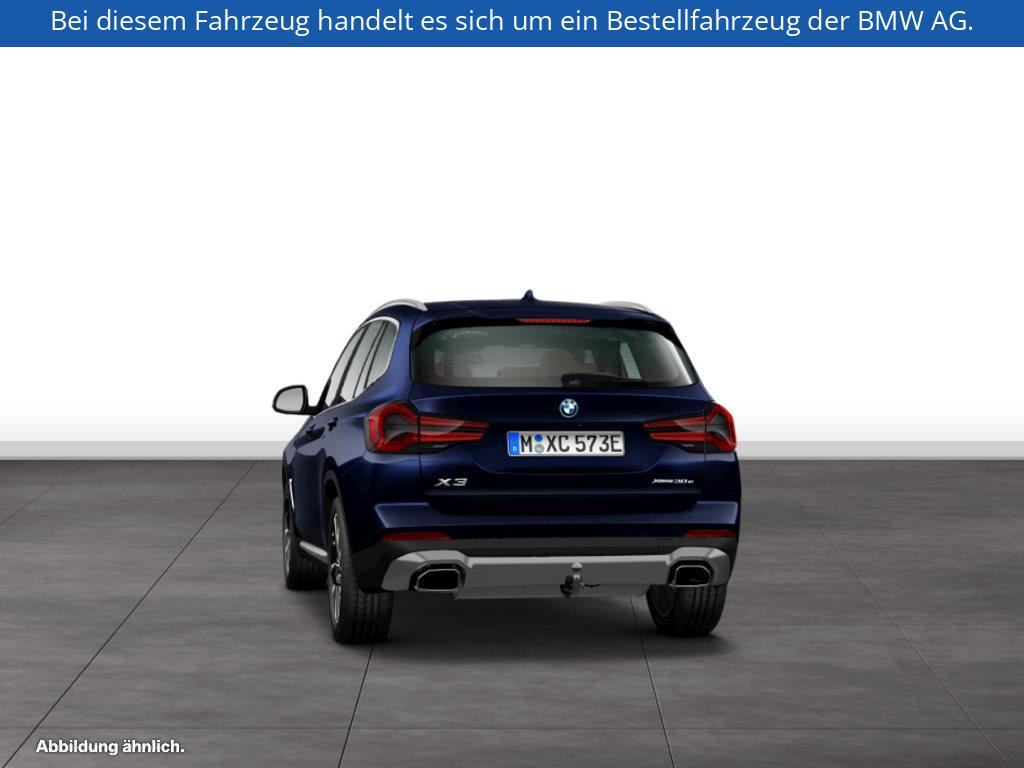 Fahrzeugabbildung BMW X3 xDrive30e