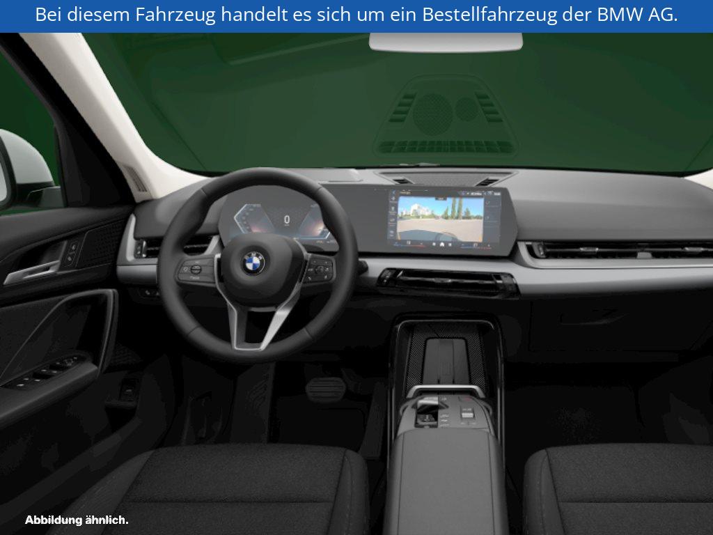 Fahrzeugabbildung BMW X1 sDrive20i