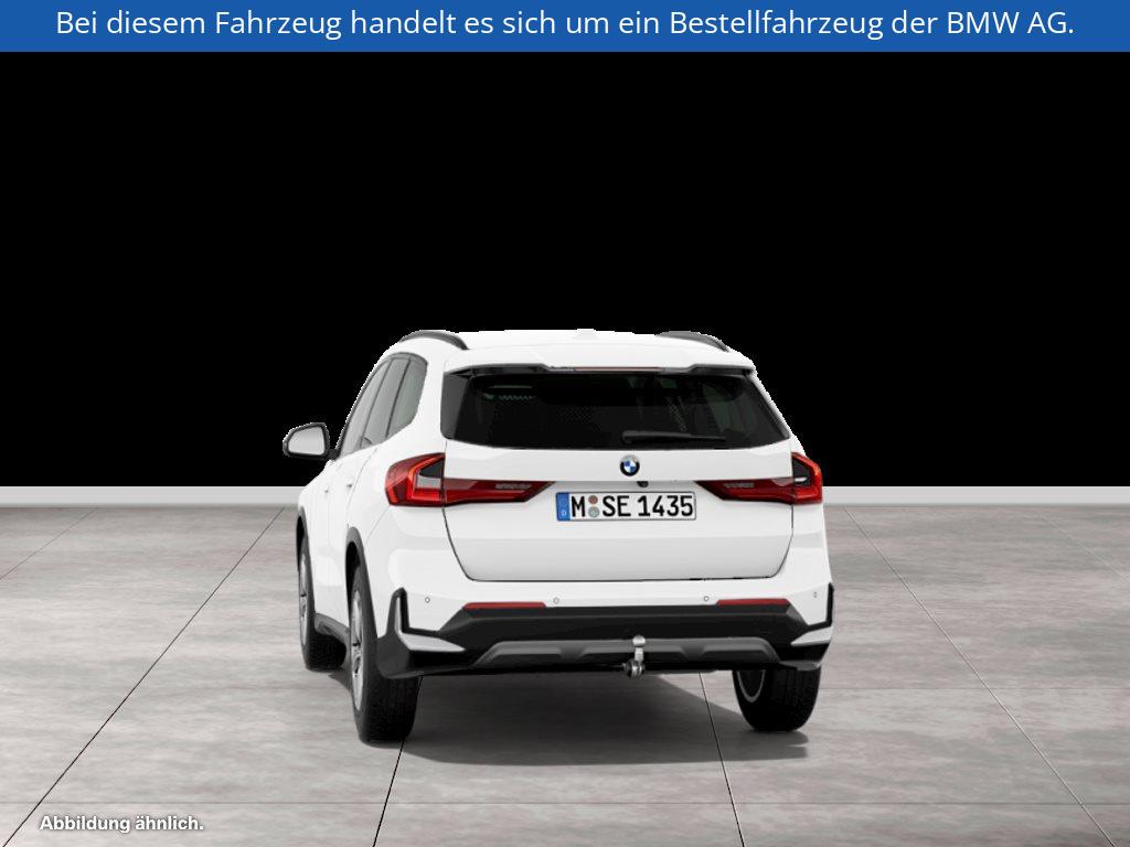 Fahrzeugabbildung BMW X1 sDrive20i