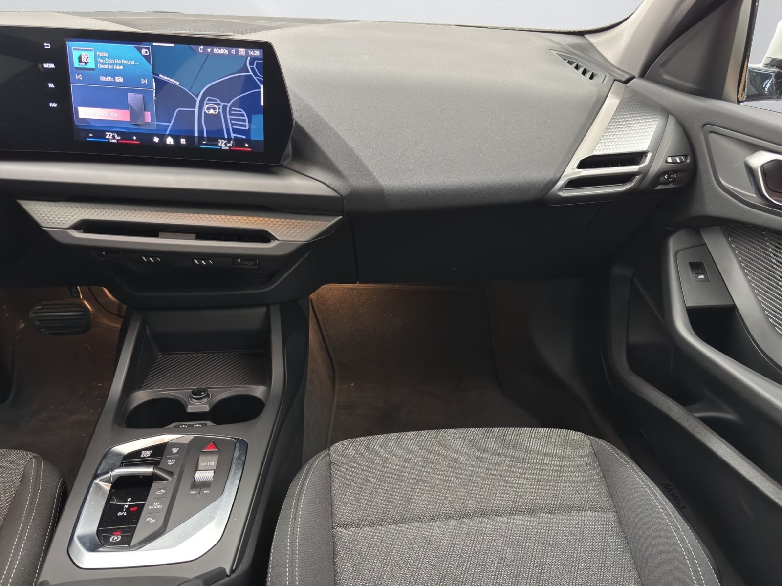 Fahrzeugabbildung BMW 120 5-Türer [M Sport, Navi, RFK, SHZ, 18 LMR]