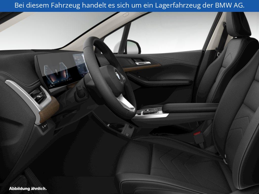 Fahrzeugabbildung BMW 220i Active Tourer