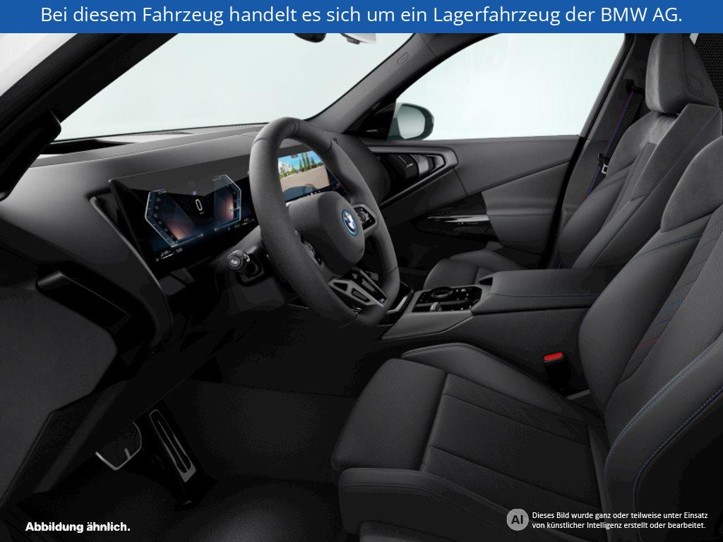 Fahrzeugabbildung BMW X3 30e xDrive