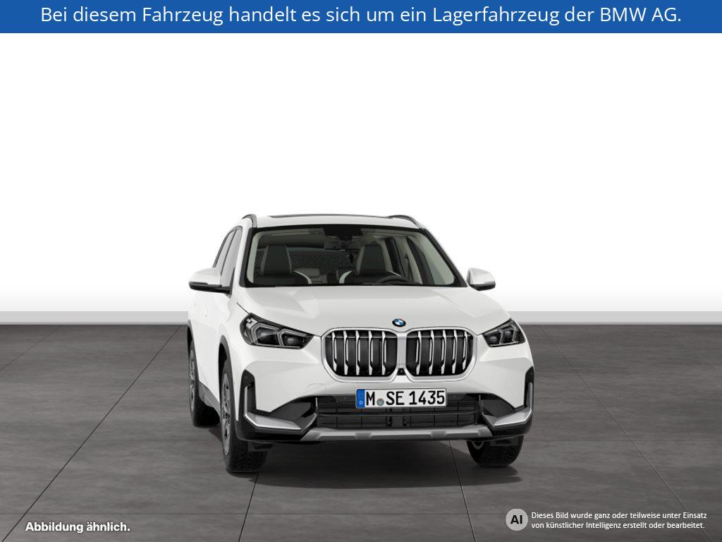 Fahrzeugabbildung BMW X1 sDrive20i