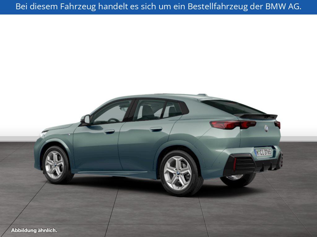 Fahrzeugabbildung BMW X2 sDrive18d