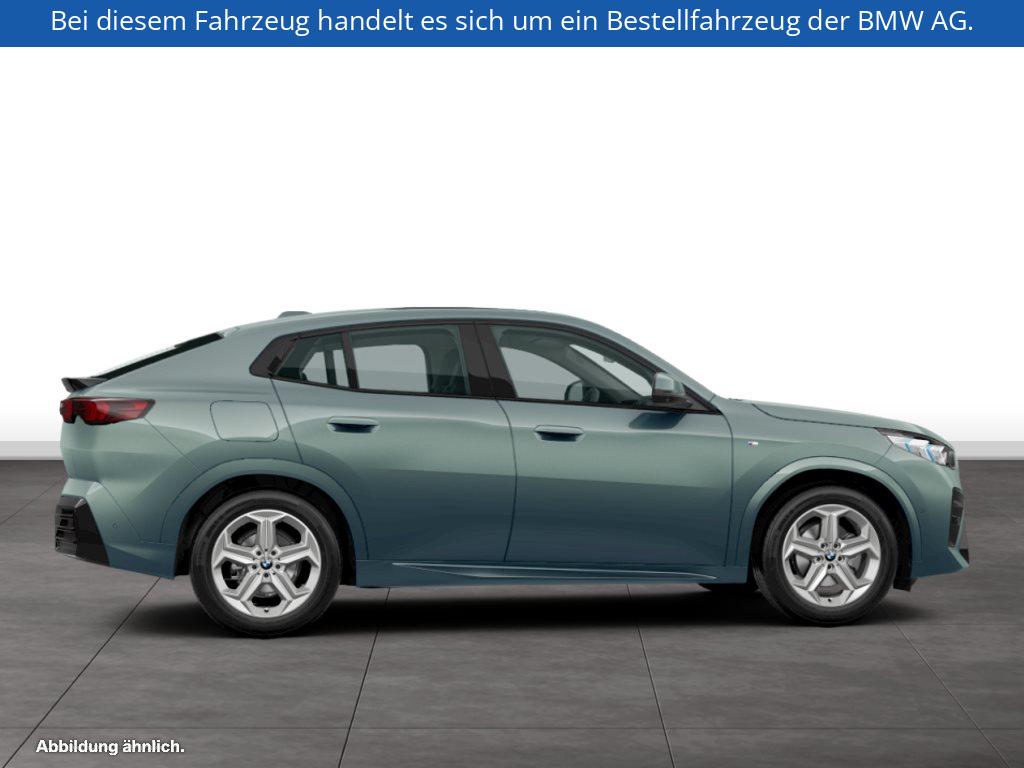 Fahrzeugabbildung BMW X2 sDrive18d