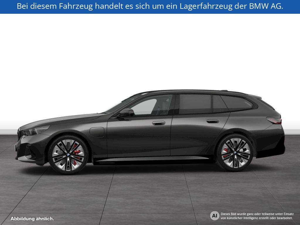 Fahrzeugabbildung BMW 550e xDrive Touring