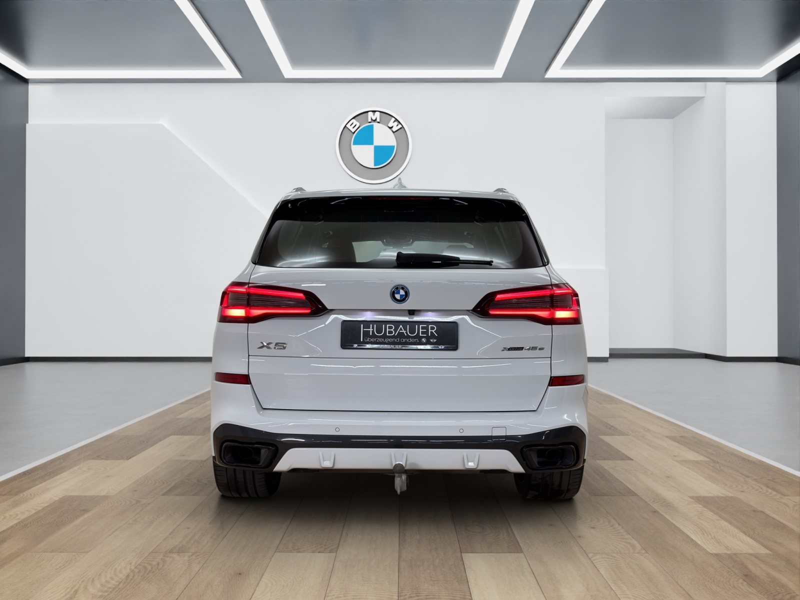 Fahrzeugabbildung BMW X5 xDrive45e [M Sport, DA Prof., HUD, AHK, HiFi]